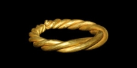 Gold Finger Ring