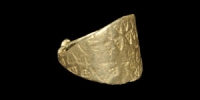 Gold Ring with Punched Pelleted Triangles