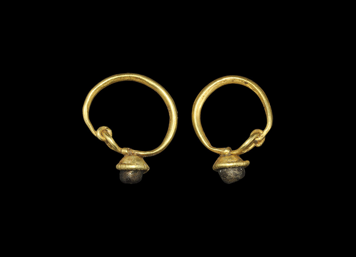 Roman Gold Earring Pair with Cup Settings