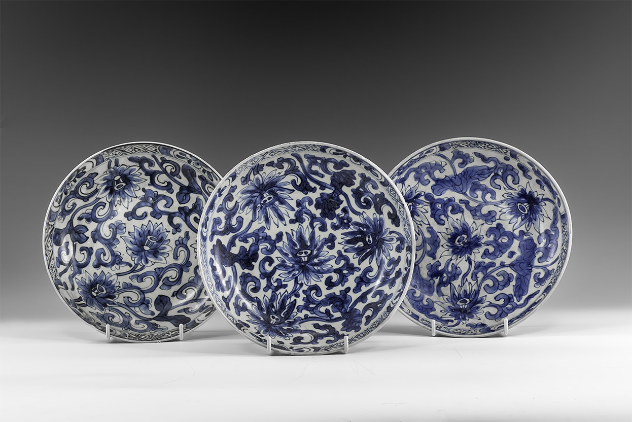 Chinese Blue and White Export Ware Dish Group