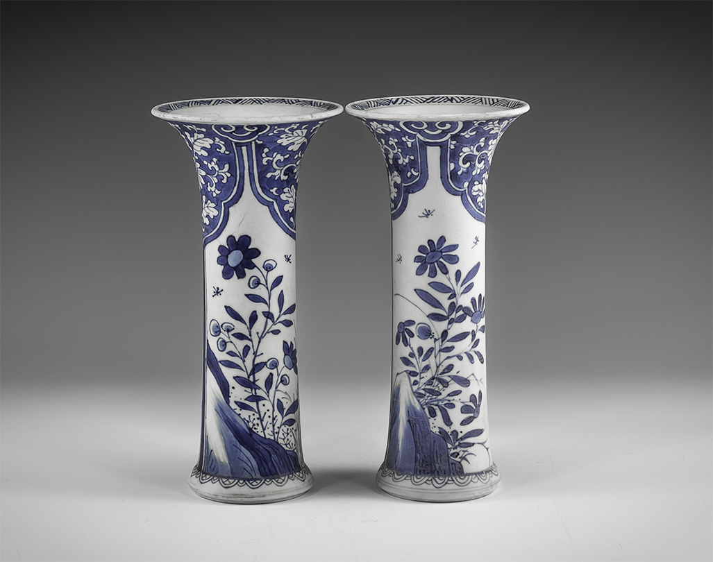 Chinese Blue and White Export Ware Vase Pair