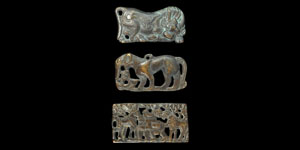 Bronze Ordos Style Applique Group