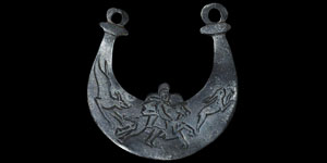 Gallo-Roman - Engraved Silver Lunulate Pendant - Hunter with Hare and Hound